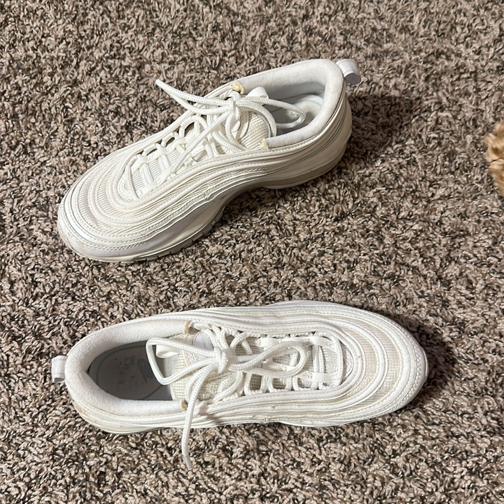 Nike - Picture 2 of 2